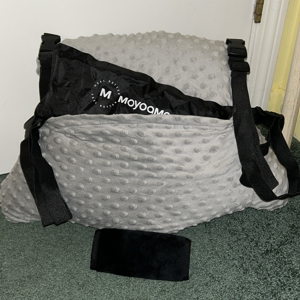 Heal Easier with Moyoama pillow -For any lower abdominal/tummy surgery recovery - Picture 5 of 5